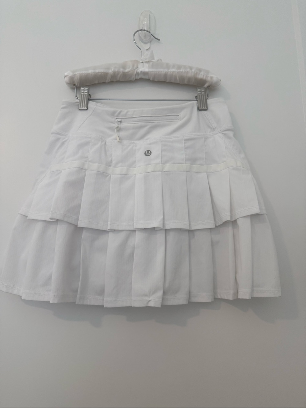 lululemon athletica White Circle Skater Tennis Skirt - Picture 2 of 4